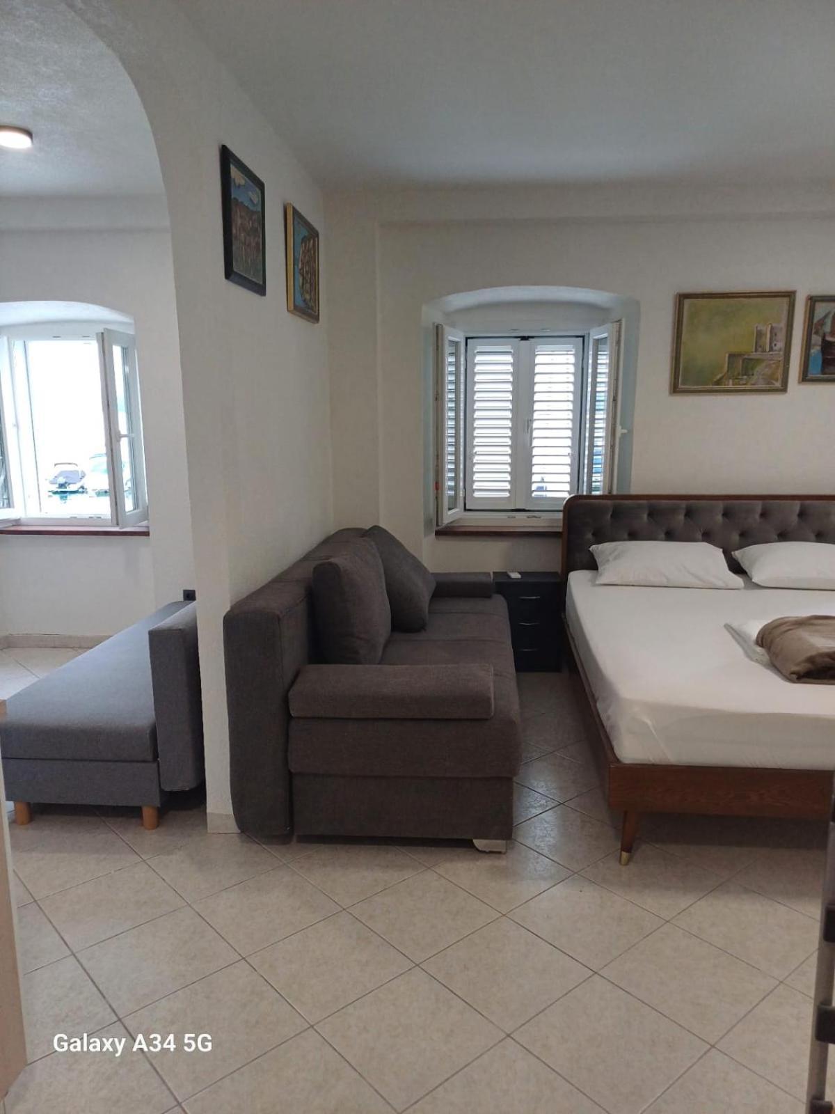 Apartmani Centar Selce Luaran gambar